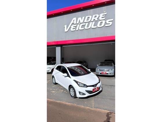 HYUNDAI HB20S 1.6 COMFORT PLUS 16V FLEX 4P AUTOMÁTICO HYUNDAI HB20S 1.6 COMFORT PLUS 16V FLEX 4P AUTOMÁTICO